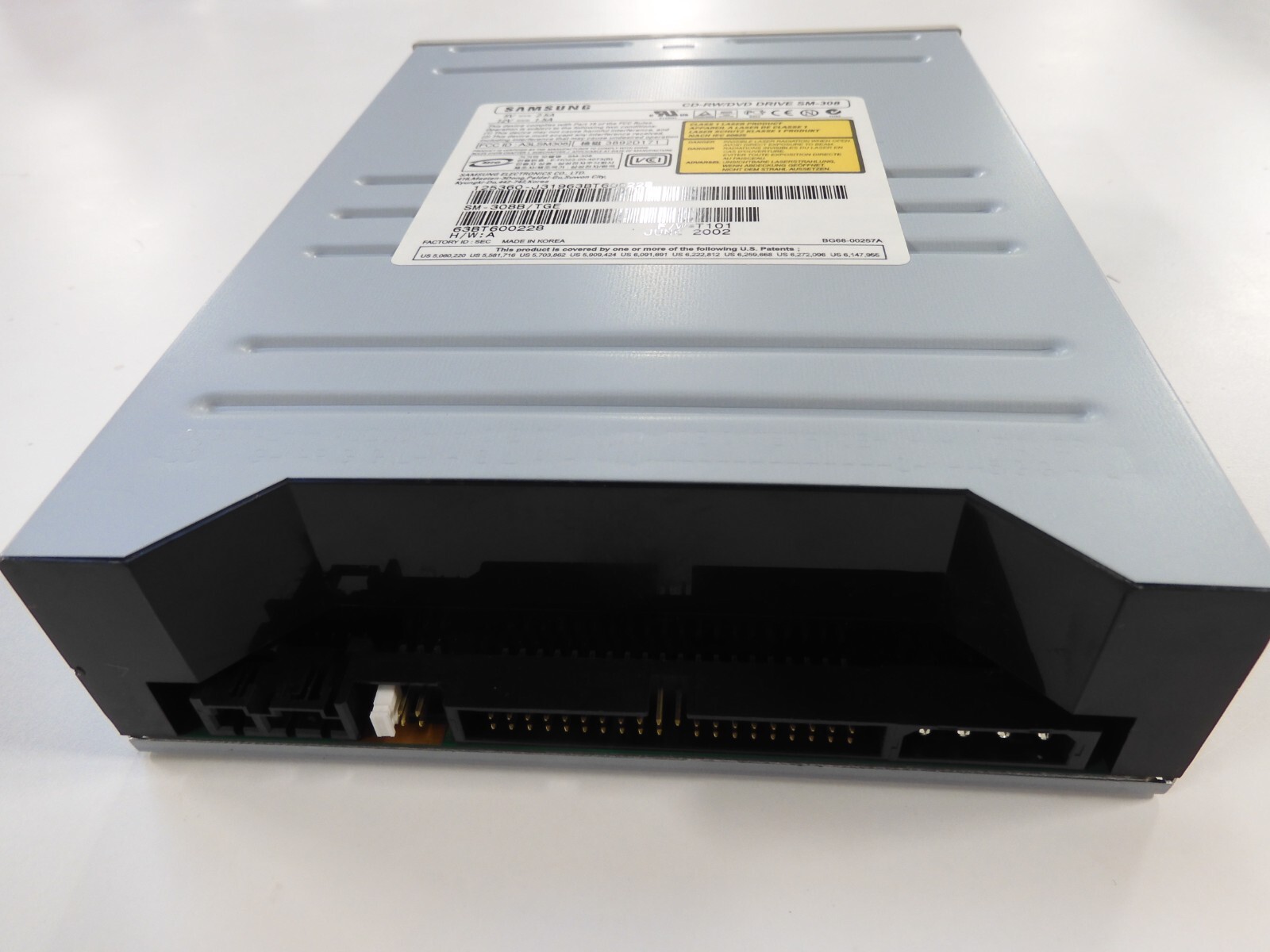 Samsung Sm-308 5.25" 8x Internal ide Cd-rw/DVD Drive