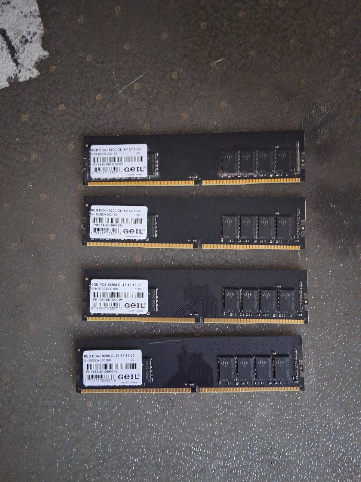 LOT OF 4 GEIL 8GB PC4-19200 CL16-16-16-36