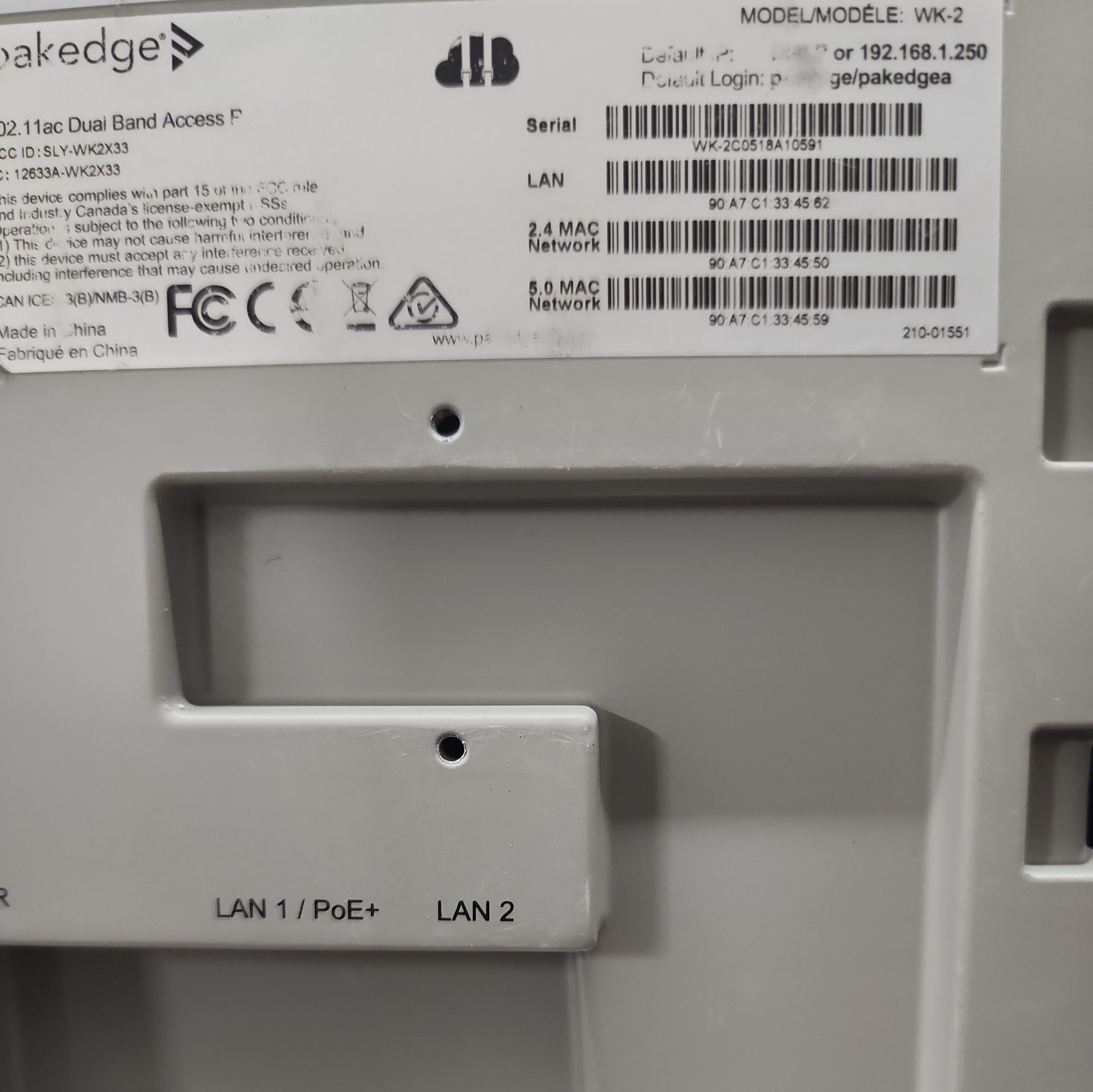 Wifi booster Pakedge WK-2 Wireless Access Dual Band 8 Available ** USED**