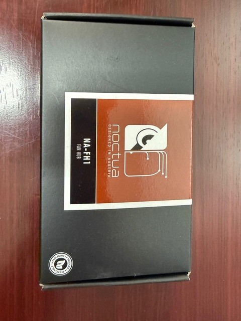 Noctua NA-FH1, 8 Channel Fan Hub for up to Eight 12V Fans, 4-Pin PWM