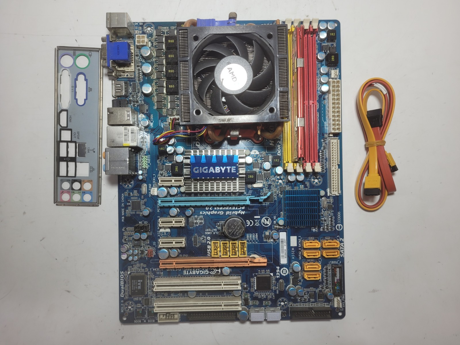 Gigabyte GA-MA78G-DS3HP Motherboard AMD Athlon 64 X2 1GB RAM, IO Shield #1661