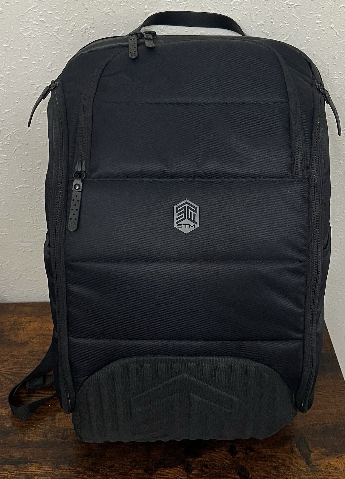 STM Goods Dux Backpack Travel Commuter Photo