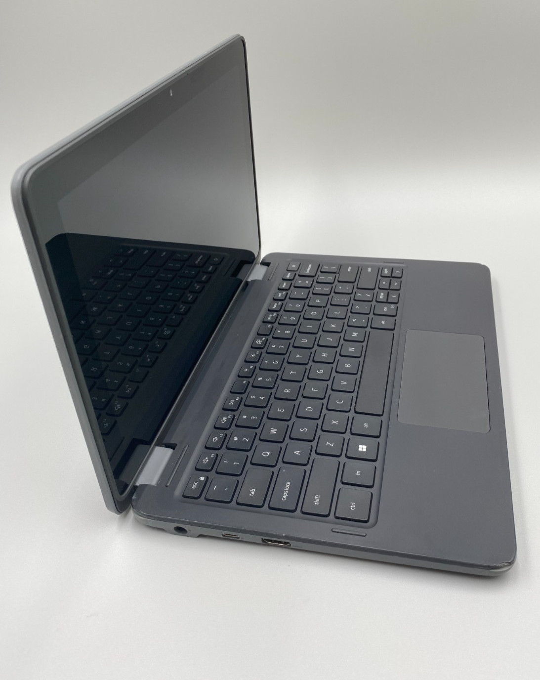 Dell Latitude 3120 11.6" Silver N6000 1.1GHz 128GB SSD 4GB DDR4 Gray Laptop-Fair