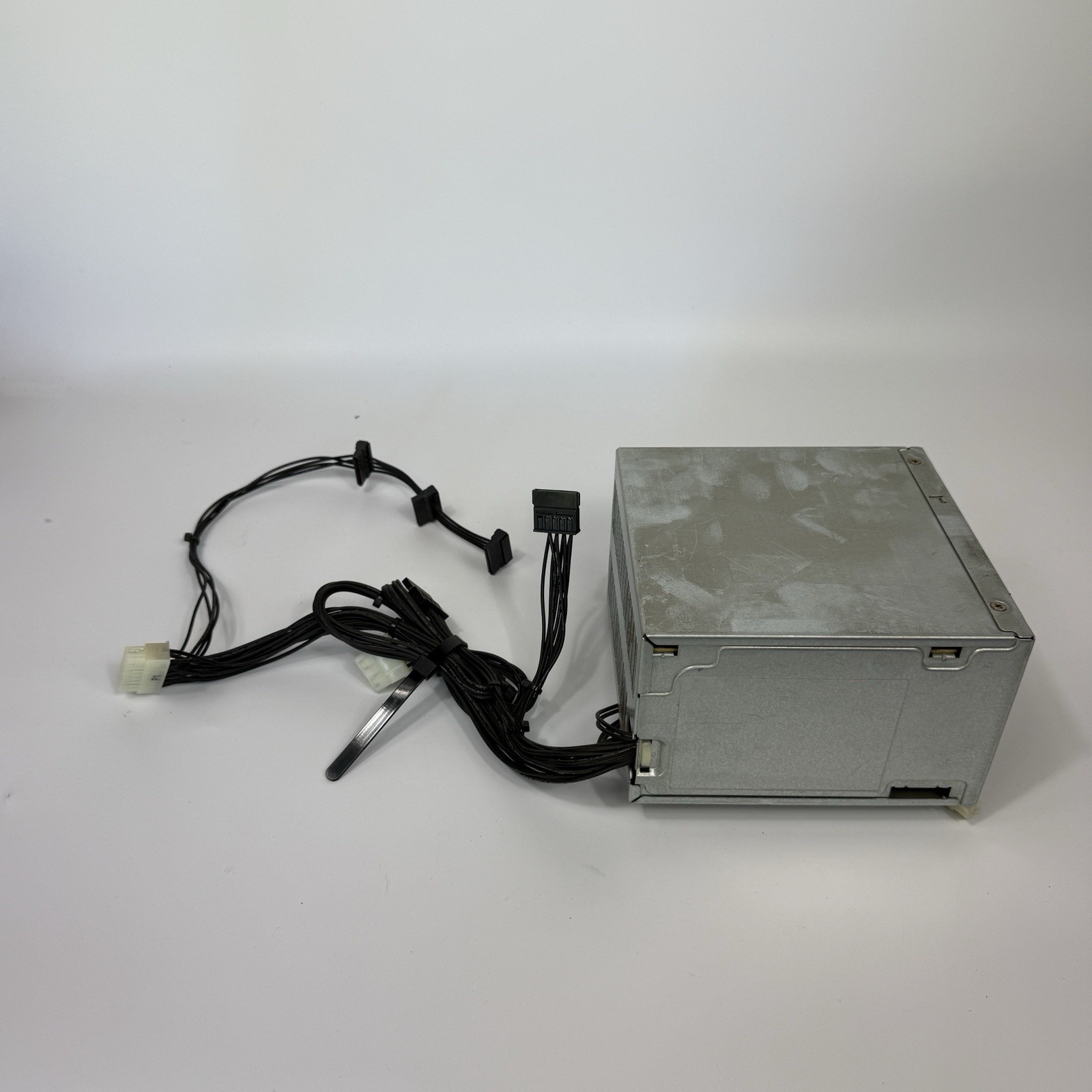 Delta DPS-400AB-13 Power Supply 400W for Workstations Or Computer Tower