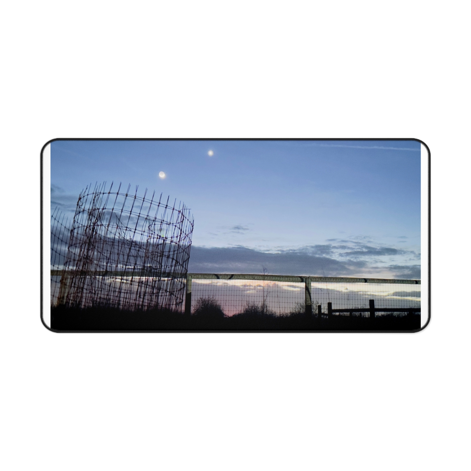 Serene Sunset Desk Mat – Inspirational Office Decor for Nature Lovers