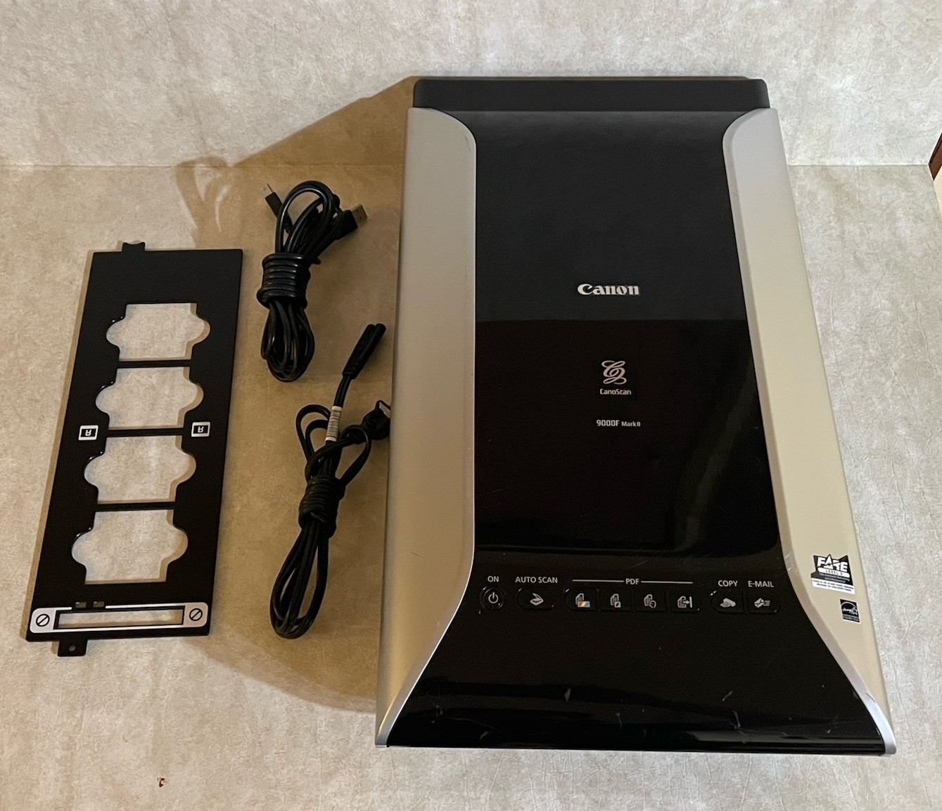 Canon CanoScan 9000F Mark II Flatbed Photo Scanner Color      Working