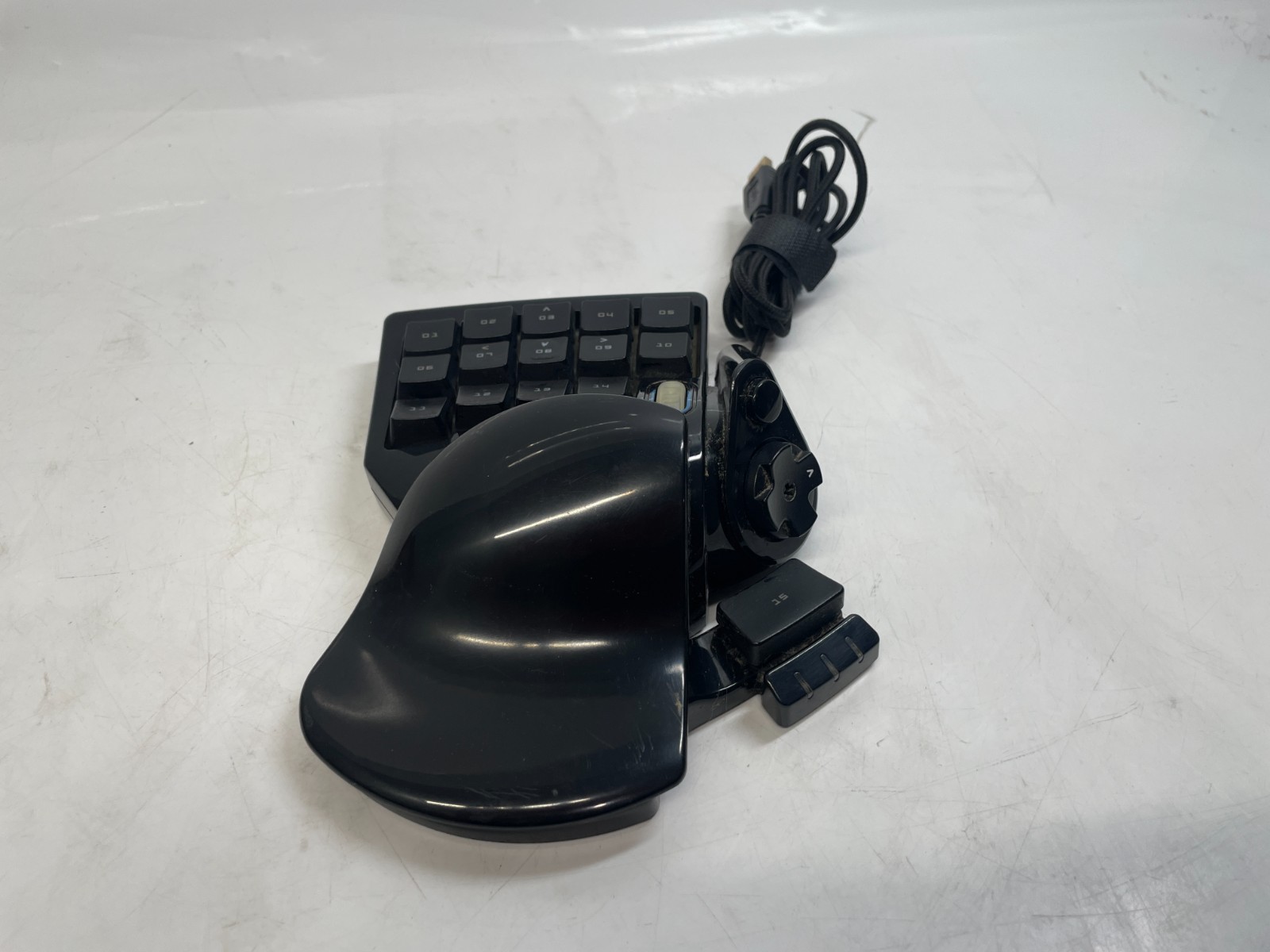 Razer Nostromo Model: RZ07-0049 Wired USB Gaming Keypad, Left Hand, Tested Works