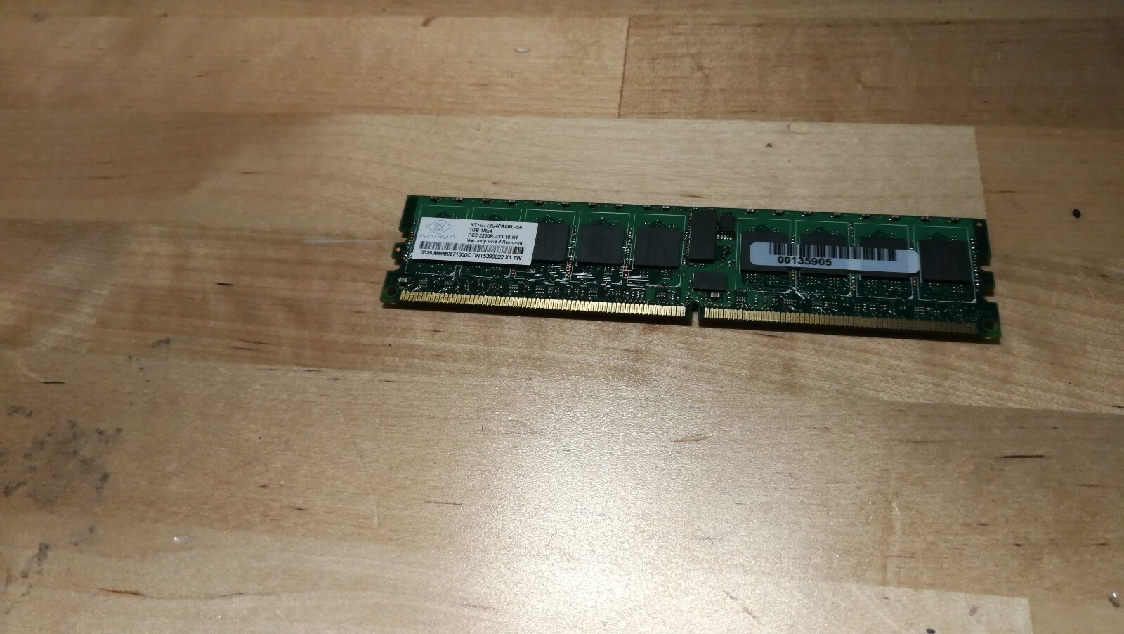 NANYA 1GB PC2-3200R DDR2-400 1RX4 ECC NT1GT72U4PA0BU-5A .