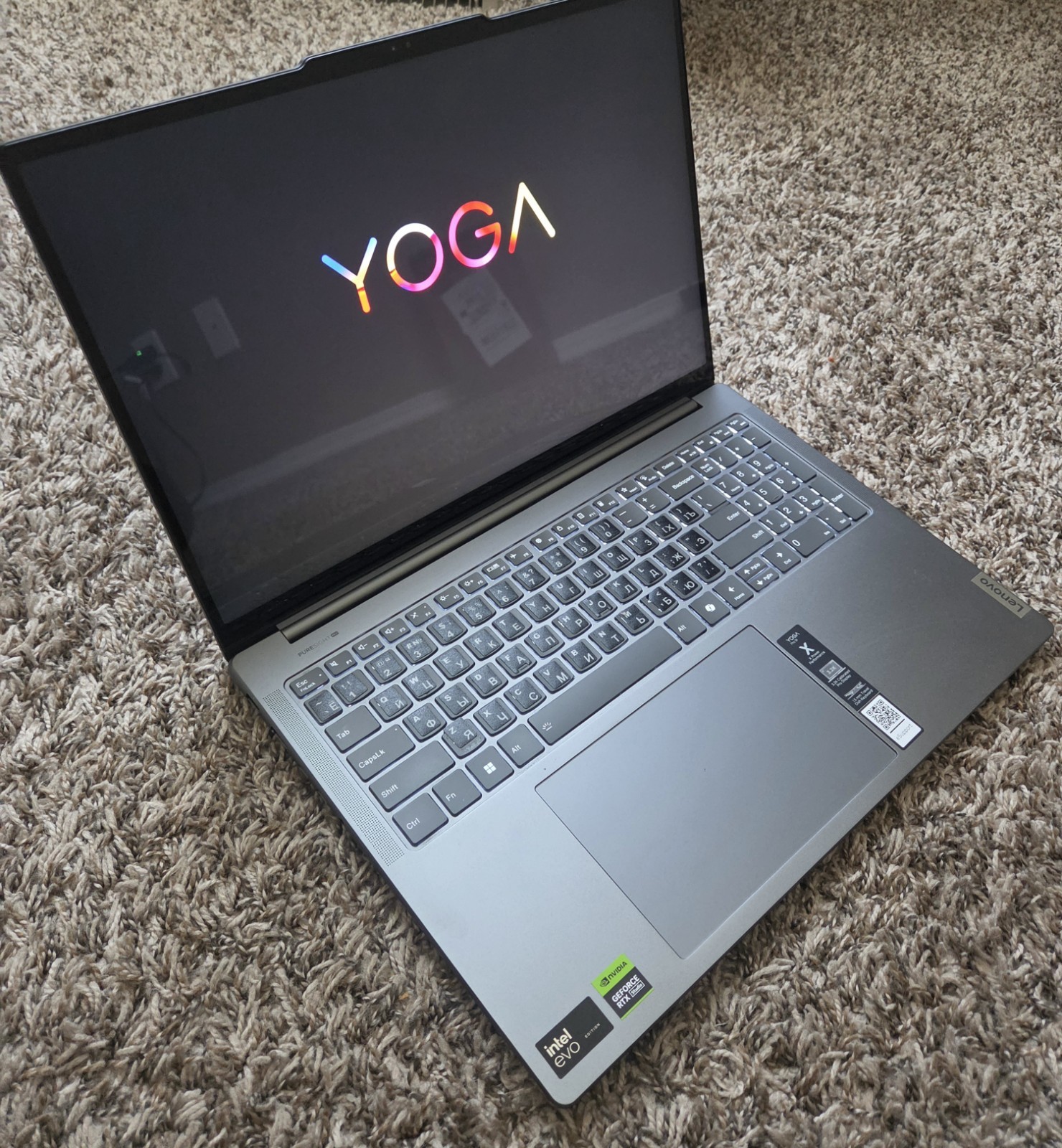 Lenovo Yoga Pro 9i 16 3.2K OLED Ultra 9 185H 32GB 1TB RTX 4050 – Excellent