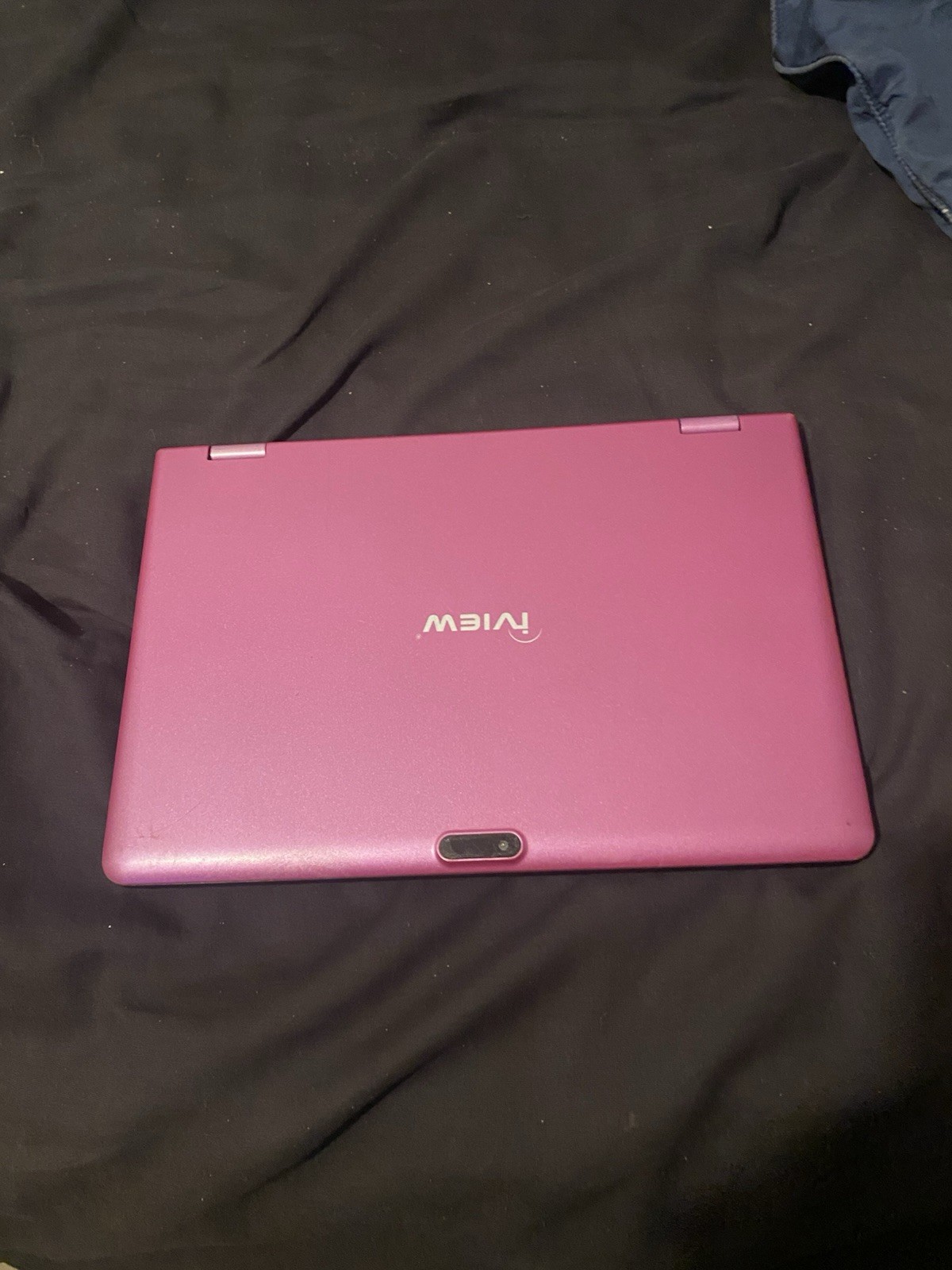 iView pink 13.3" 1330NB Laptop,Intel Atom CherryTrail Z8300 processor,2GB memory
