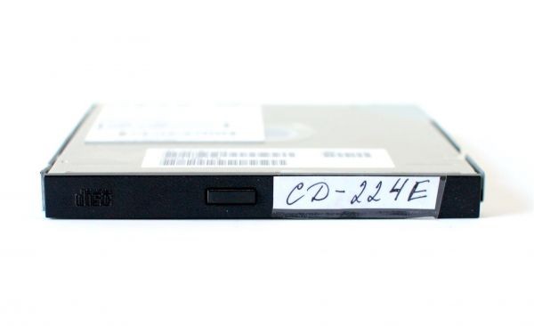 Compaq 24x cd-rom drive cd-224e, 1977047b-c7, 314933-931, november 2002 (black)