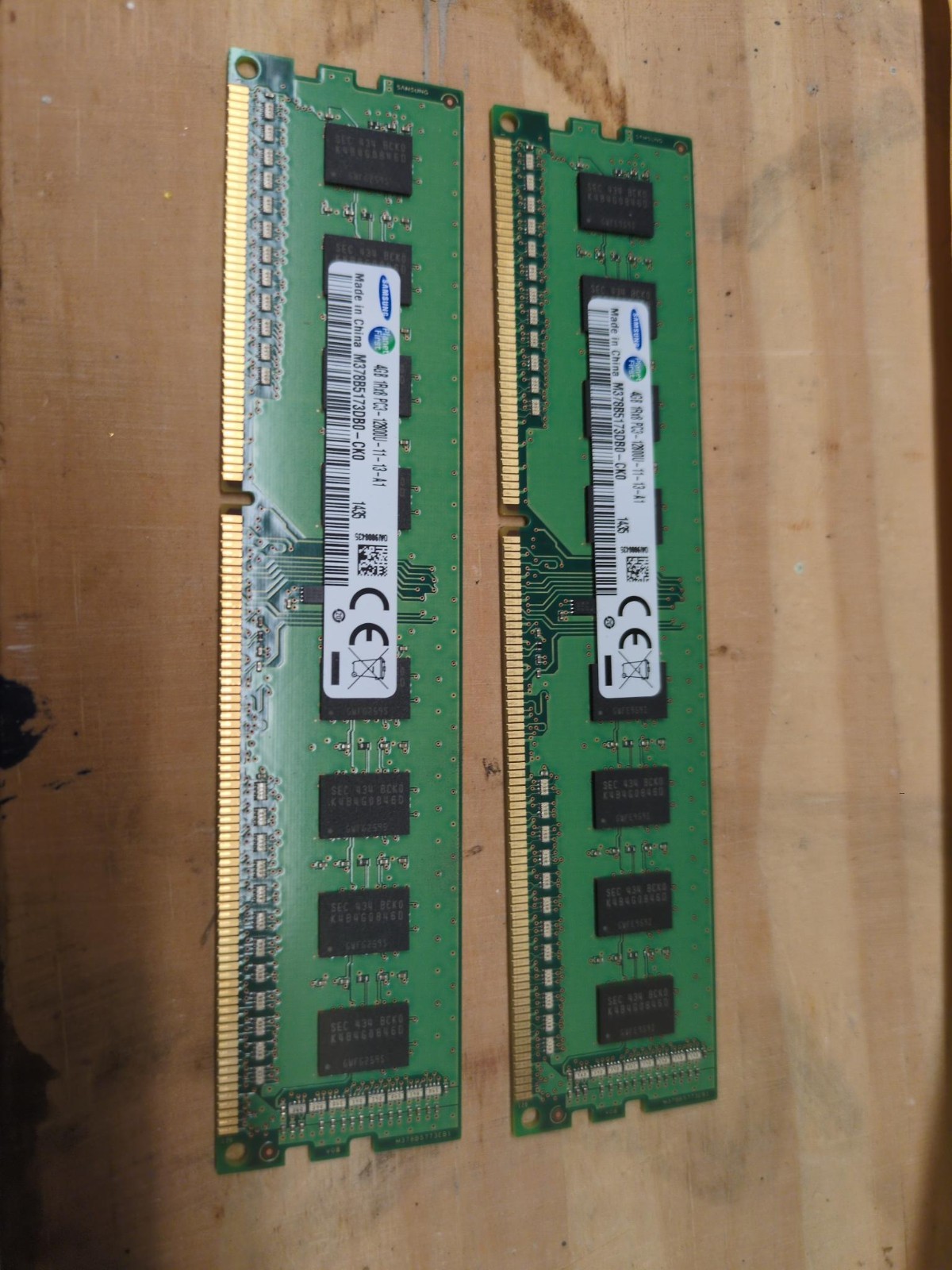 2x Samsung 4GB DDR3-1600 PC3-12800U Desktop RAM M378B5173DB0-CK0 8GB Kit