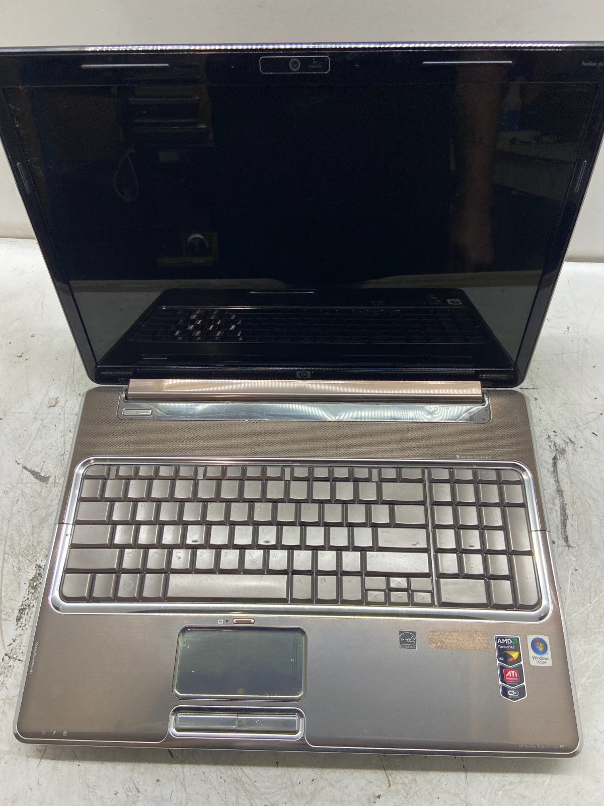 HP Pavilion DV7-1243CL AMD Turion  NO HDD