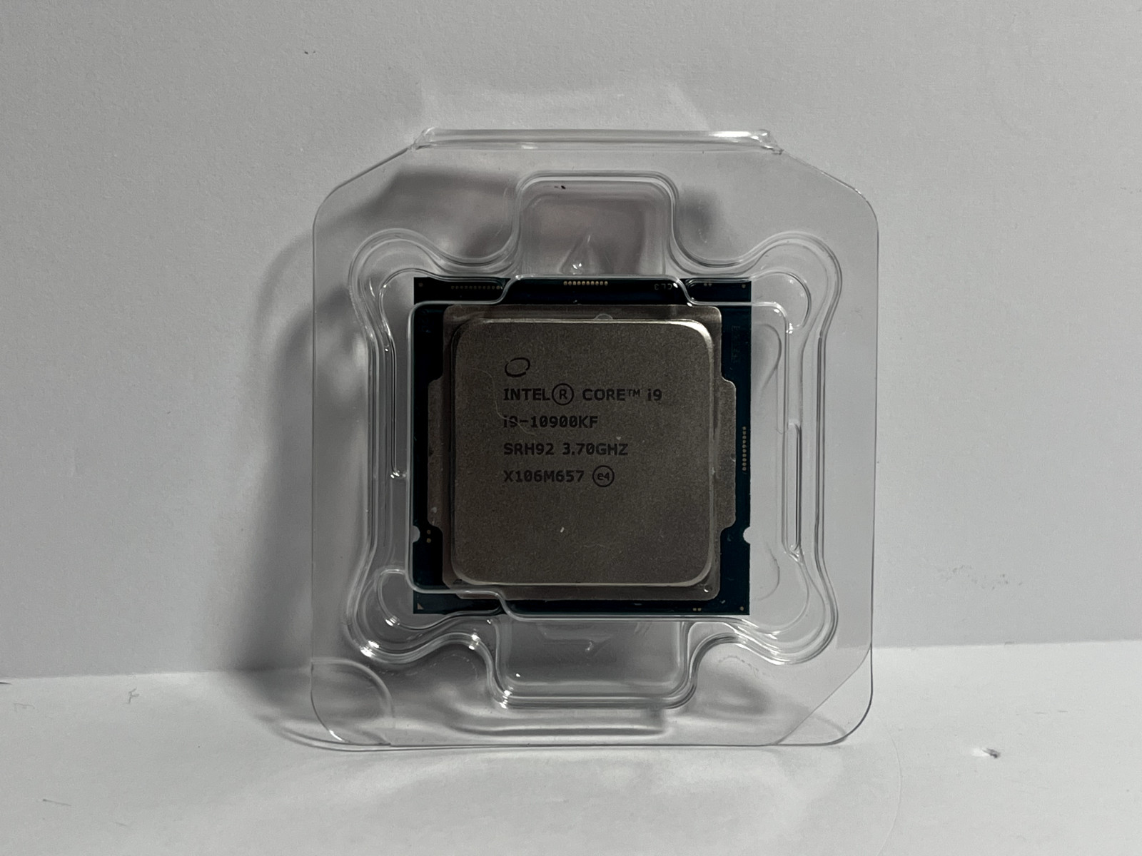 Intel Core i9-10900KF Processor 5.3 GHz, 10 Cores, Socket LGA1200