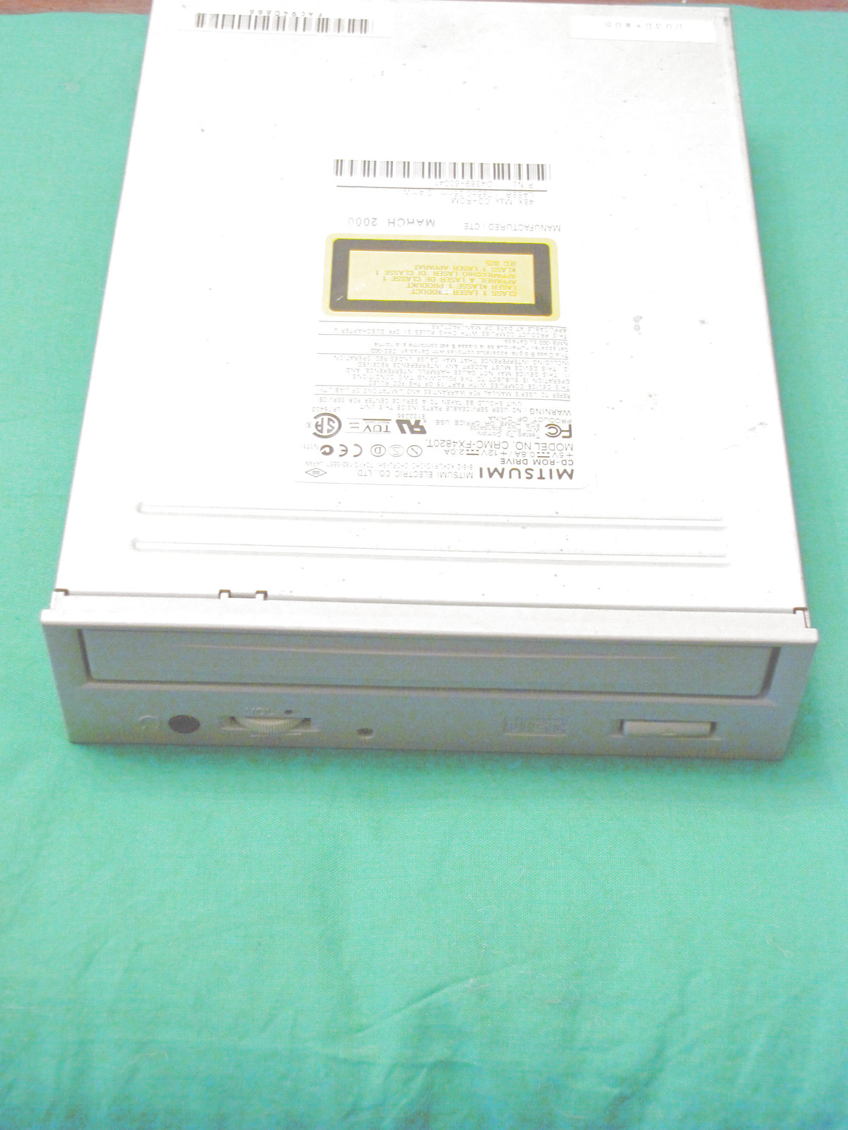 MITSUMI 48x 48 x CRMC-FX4820T Ide INTERNAL DRIVE PC 3-2000 CD ROM Player No Test