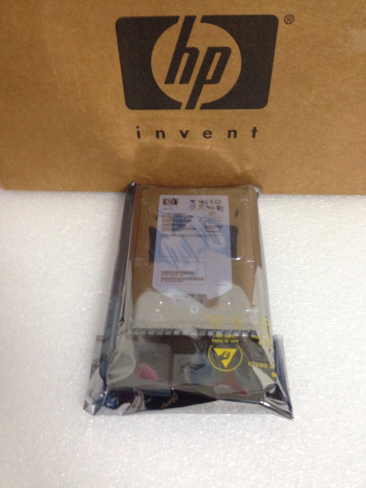 HP 518737-001 600GB 10K 3.5" fibre channel hard drive AP730A AP730B