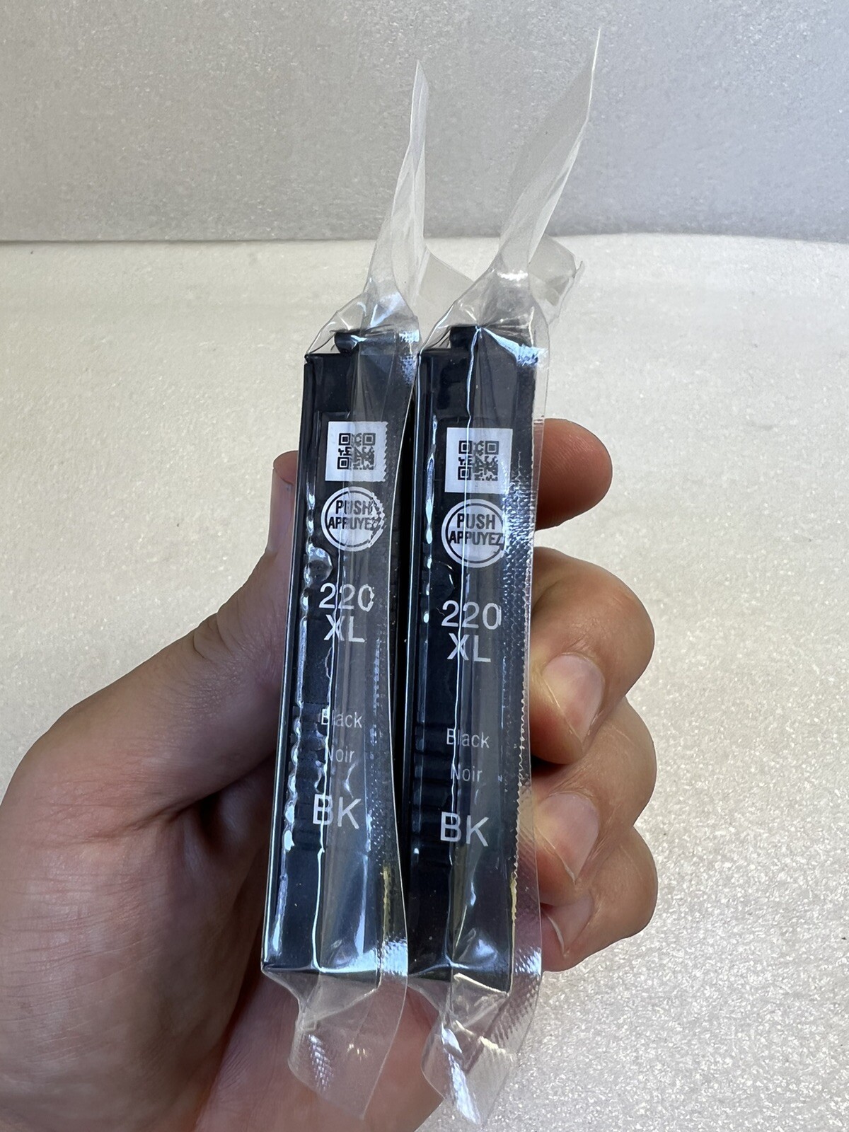 Lot of 2 Epson 220XL Genuine Ink Cartridges T220XL120 Black - EXP. 03/2024
