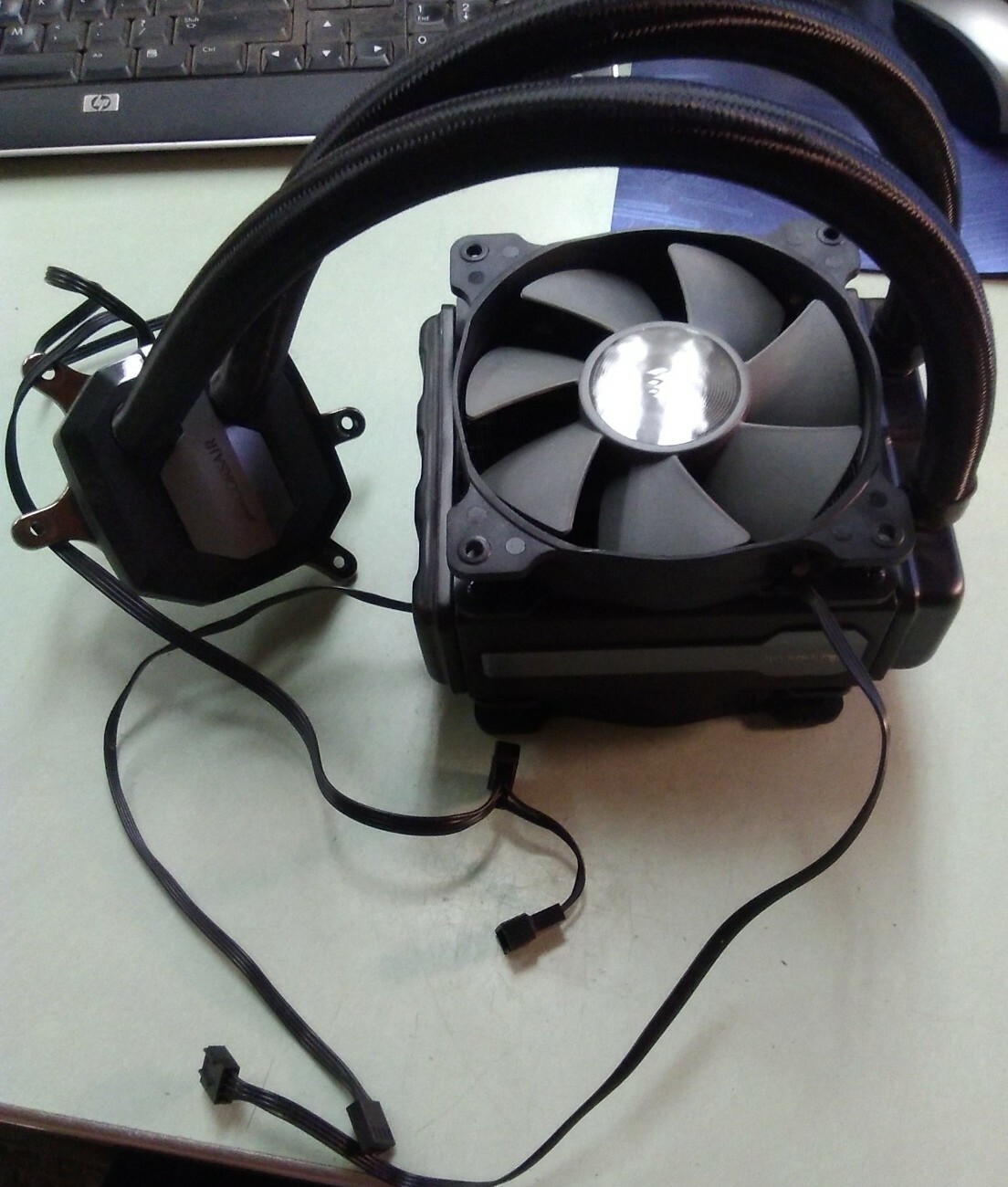 CORSAIR  CW-9060024-WW 12VDC 3.0W