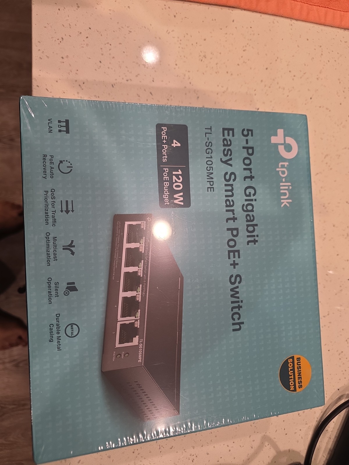 TP-Link TL-SG105MPE | Easy Smart Managed | 4 5 Port w/ 4-Port PoE+, black 