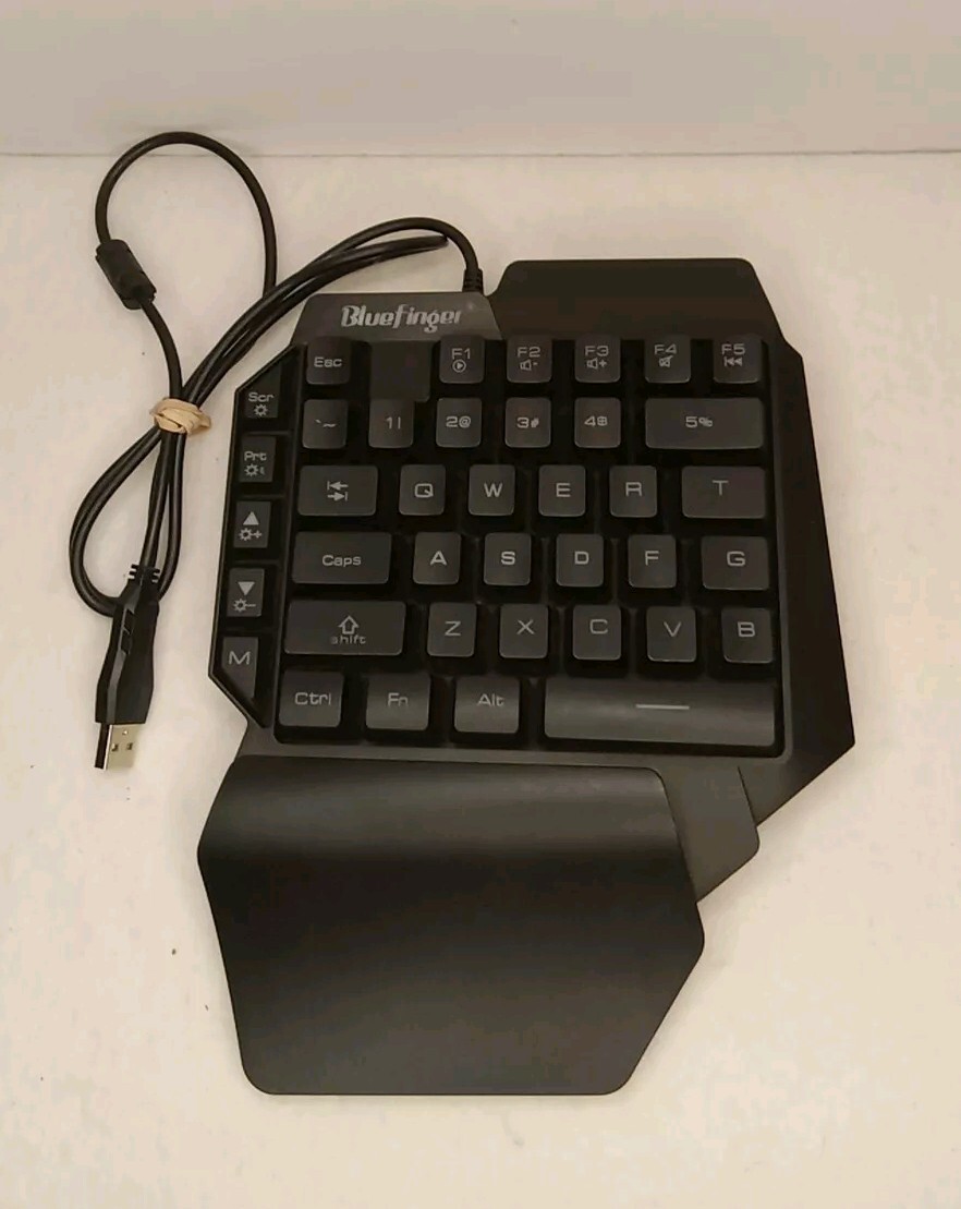 BlueFinger USB RGB One Hand Mechanical Gaming Keyboard