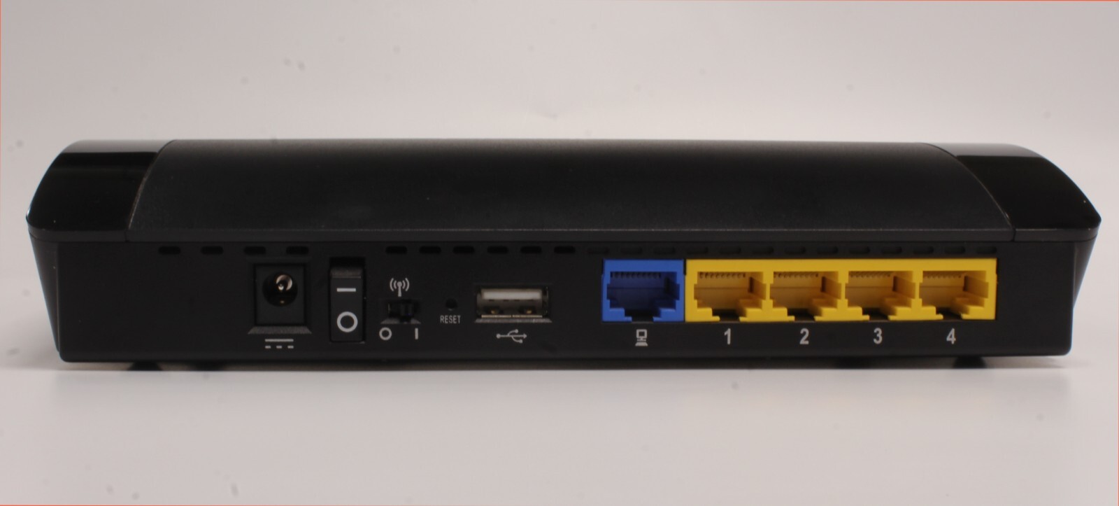 CradlePoint MBR95 300 Mbps 4-Port 10/100 Wireless N Router