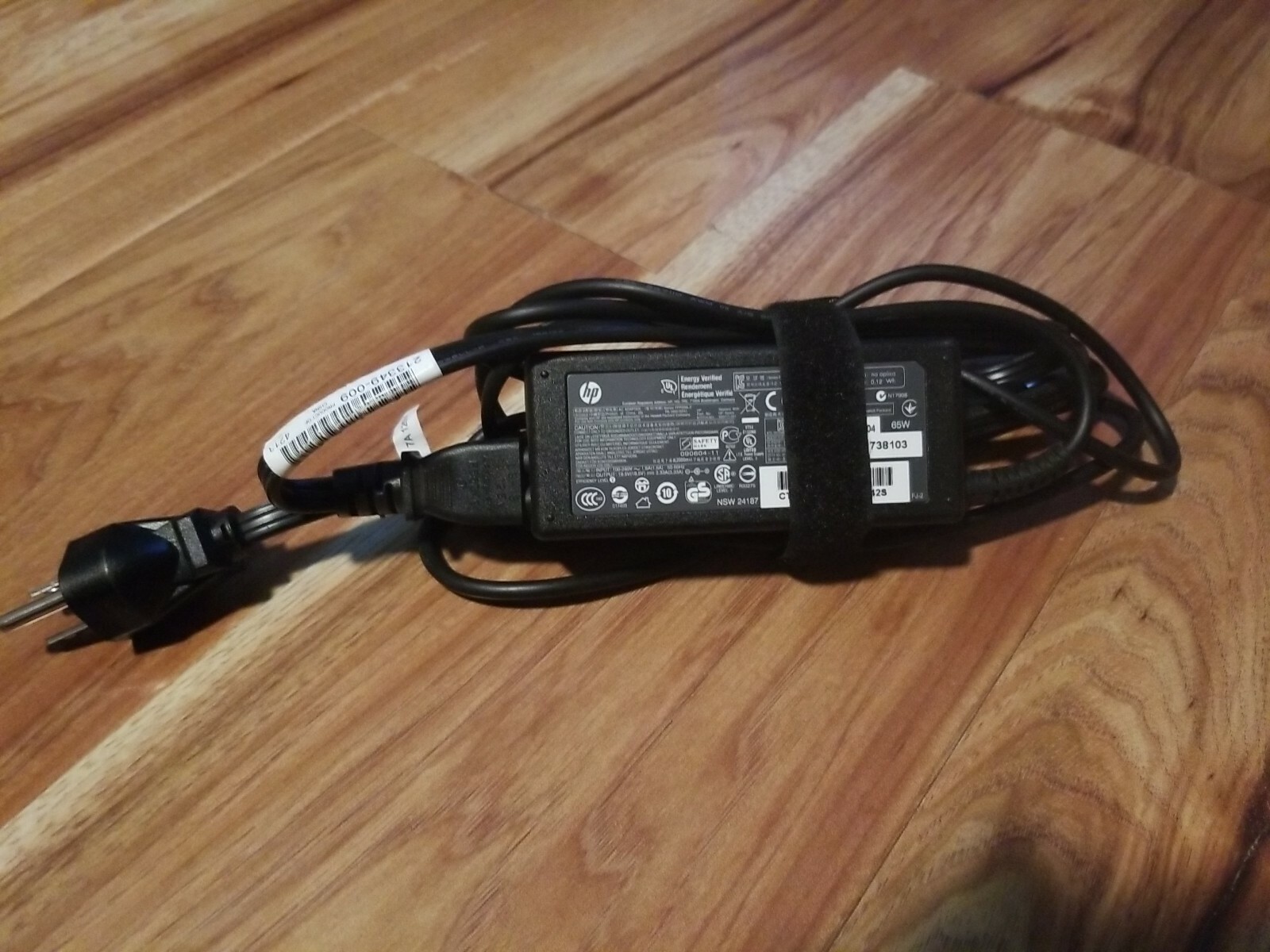 #AC) Genuine HP Laptop Charger 677774-001 693711-001 19.5V 3.33A 65W Large Tip