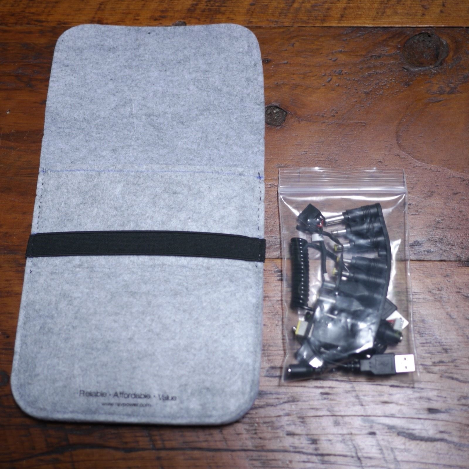 RavPower 13 USB Adaptors Converters + Wool Travel Carrier Pouch 