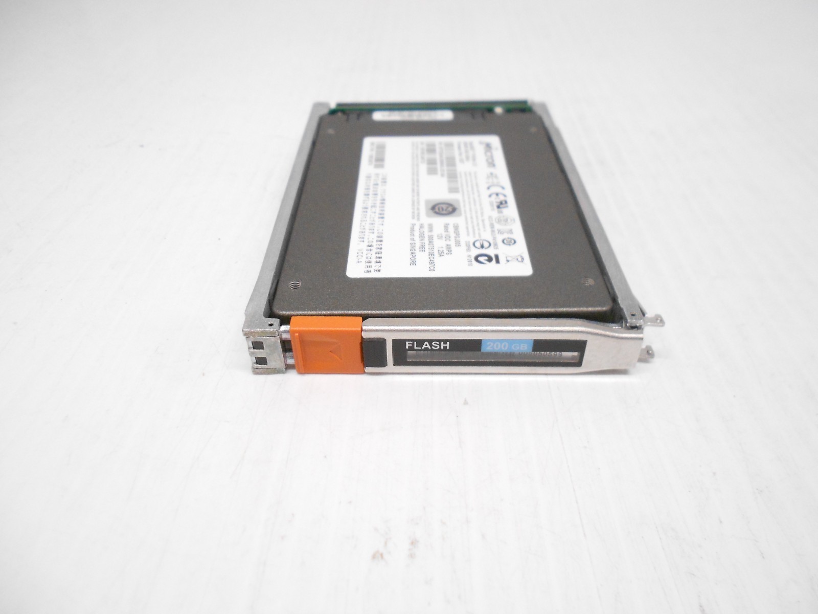 EMC VNX 005050599 200GB 2.5" SAS SSD Hard Drive V4-2S6FX-200 VNX5400/5600/5800