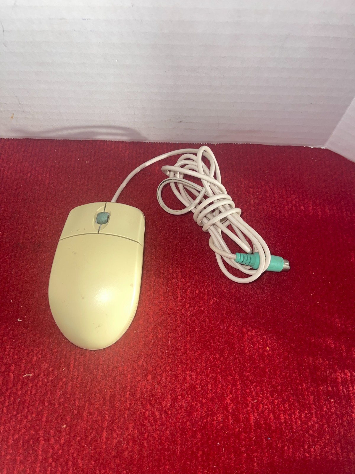 Vintage Mitsumi ECM-S5002 Standard Scroll PS/2 Wired Serial Interface Ball Mouse