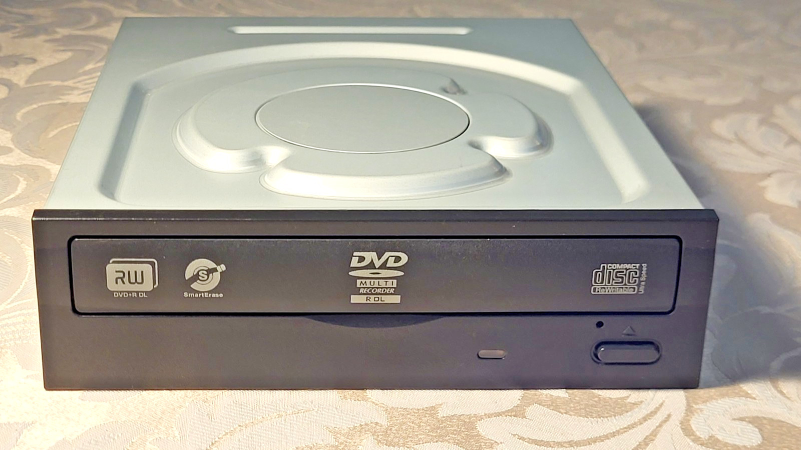 Lite-On iHAS324-09 A Internal DVD/CD Writer Drive 24x Tested/Working