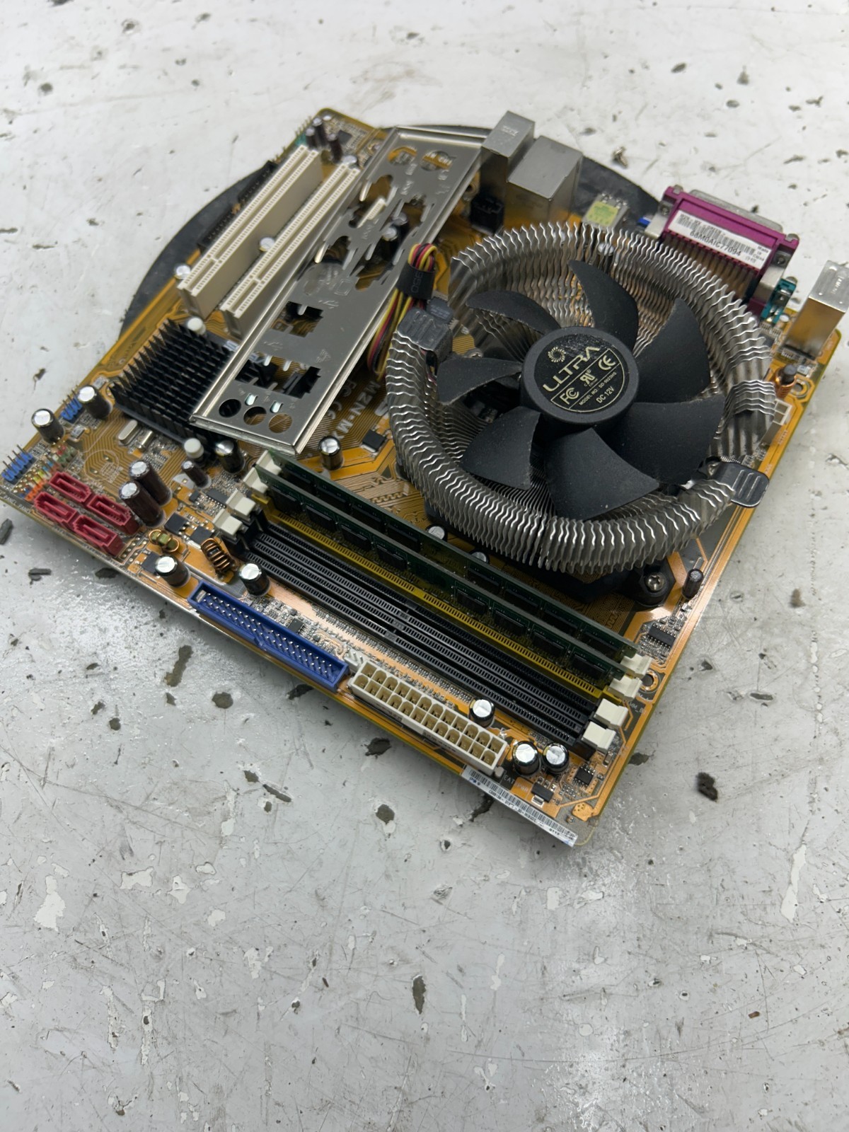 ASUS M2N-MX AMD Athlon 64 X2 2.4GHz 2GB
