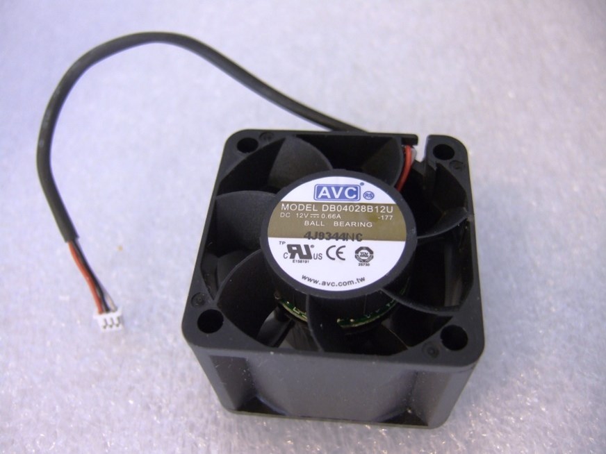 AVC 40mm x 40 mm x 28 mm ball bearing 12V DC FAN DB04028B12U-177 3-WIRE
