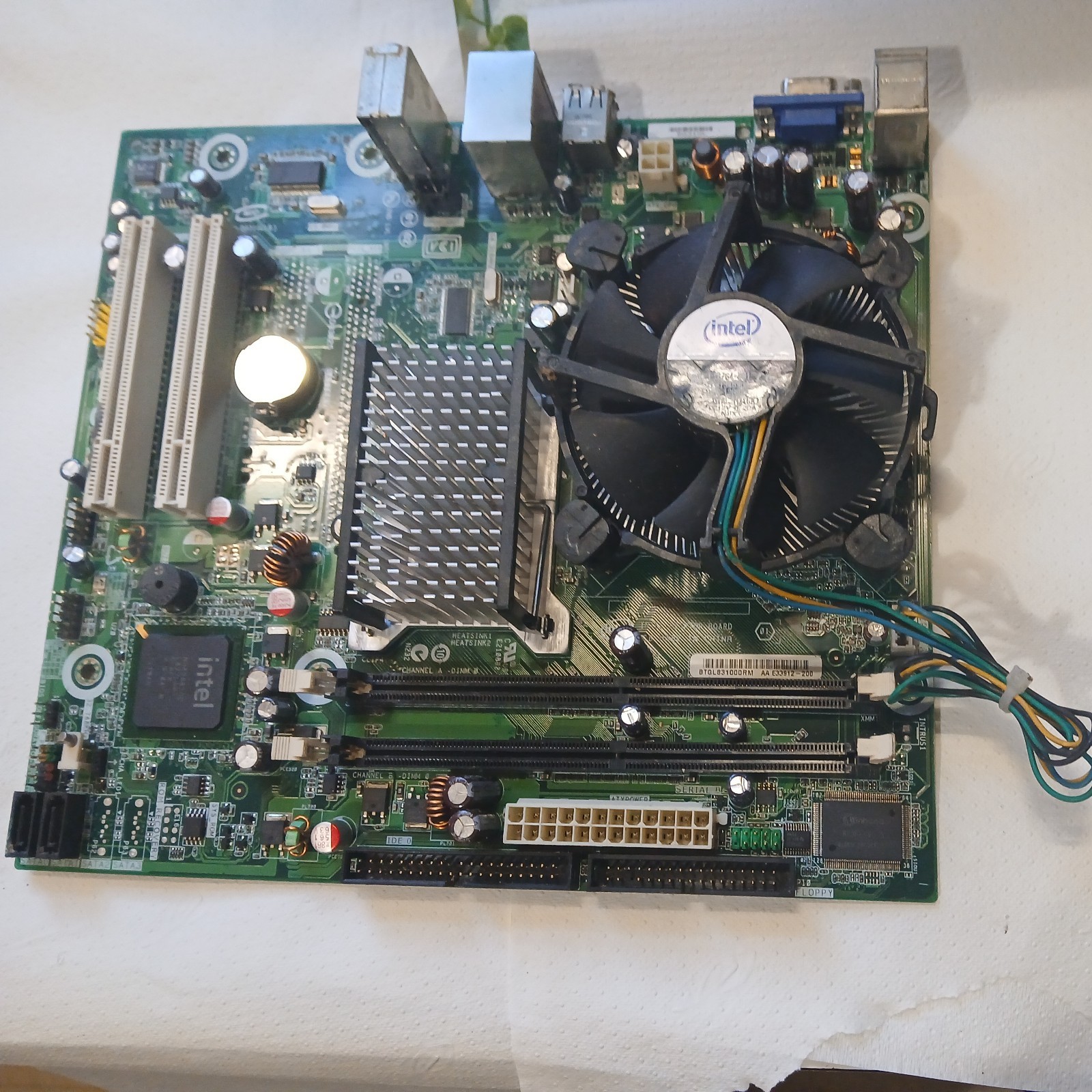 INTEL DG31GL, AA E33912-200, LGA775 Motherboard +CPU E2180 2GHz +RAM 1Gb +I/O