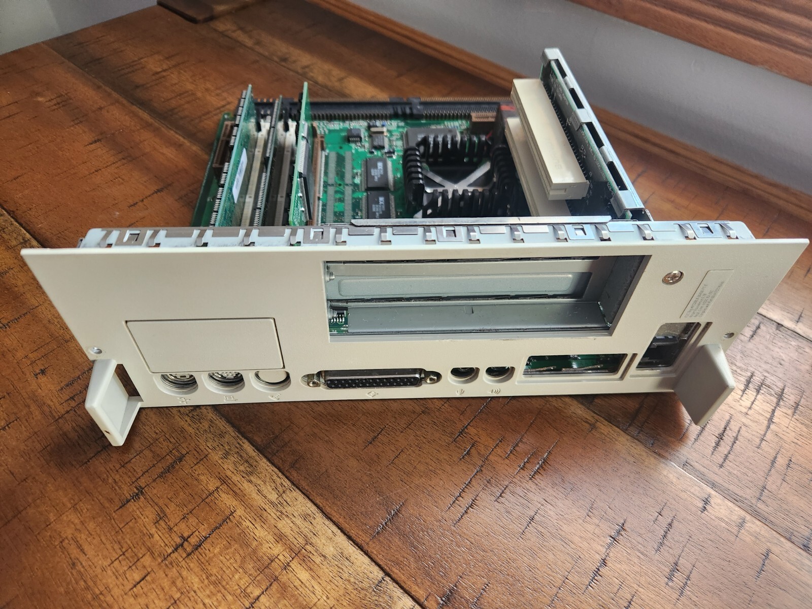 Vintage 1996 APPLE Motherboard Combo With Extra Accessories - Model # 820-0828-A