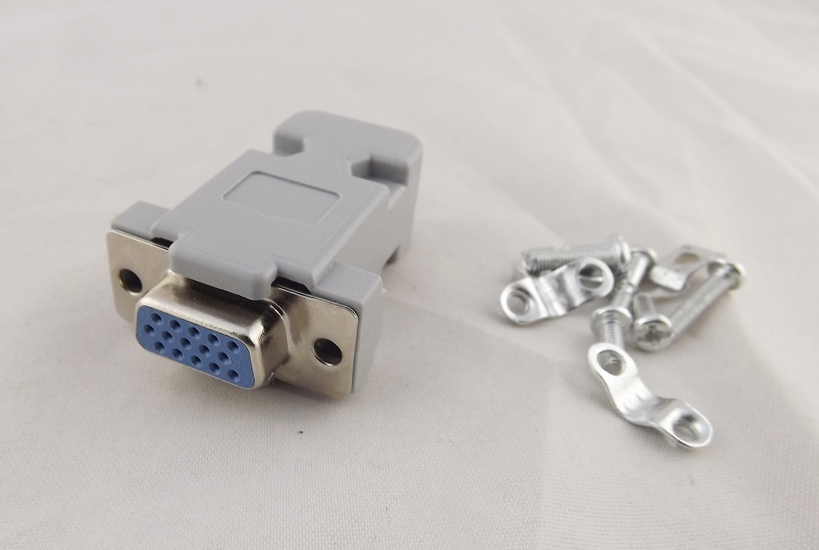10pcs DB15 VGA Female 15Pin 3 Rows D-Sub Connector Plastic Hood Cover Backshell