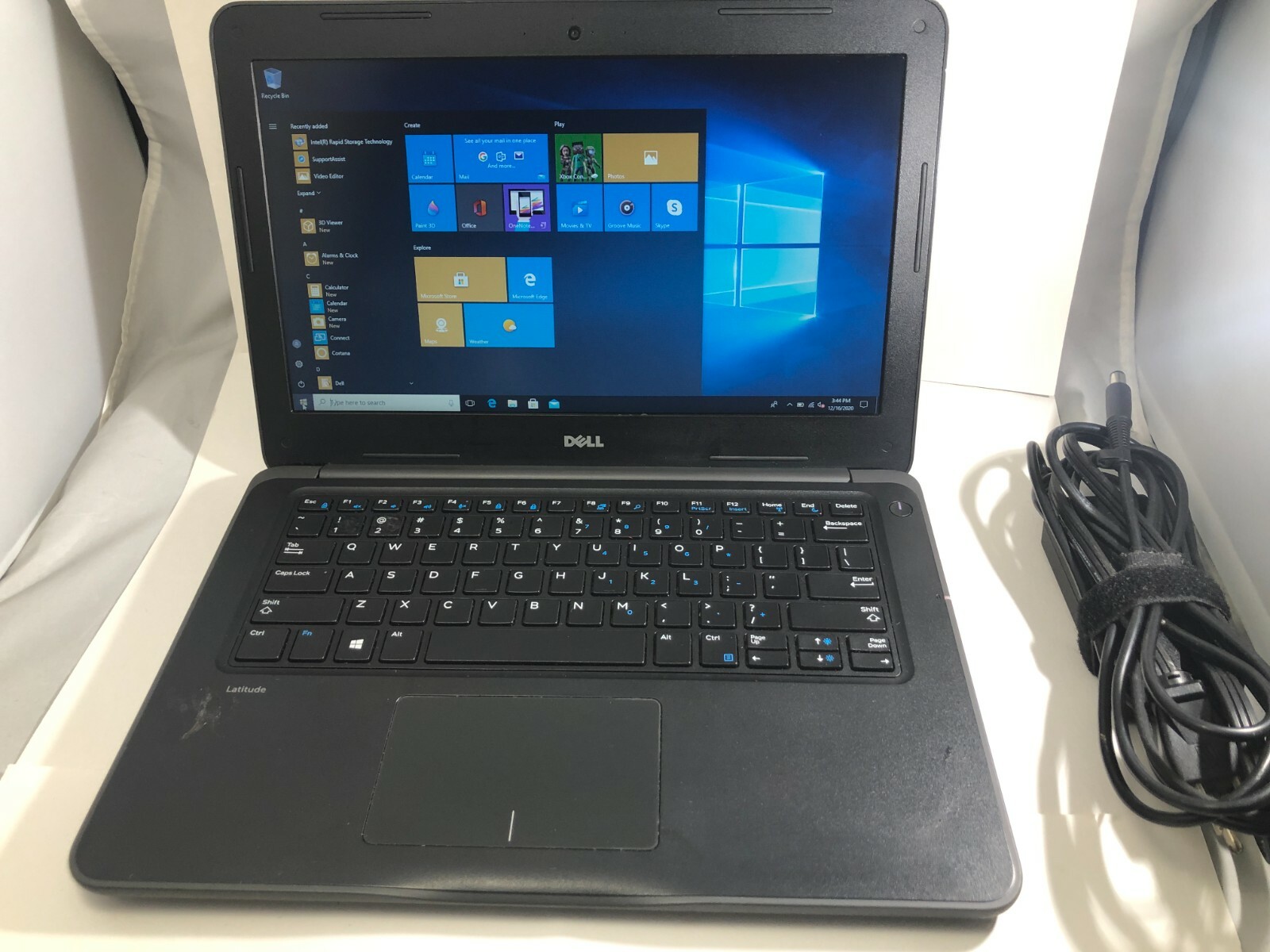 Dell Latitude 3380 13" Laptop Intel i3-6006U 2GHz 4GB RAM 320GB Zoom Ready