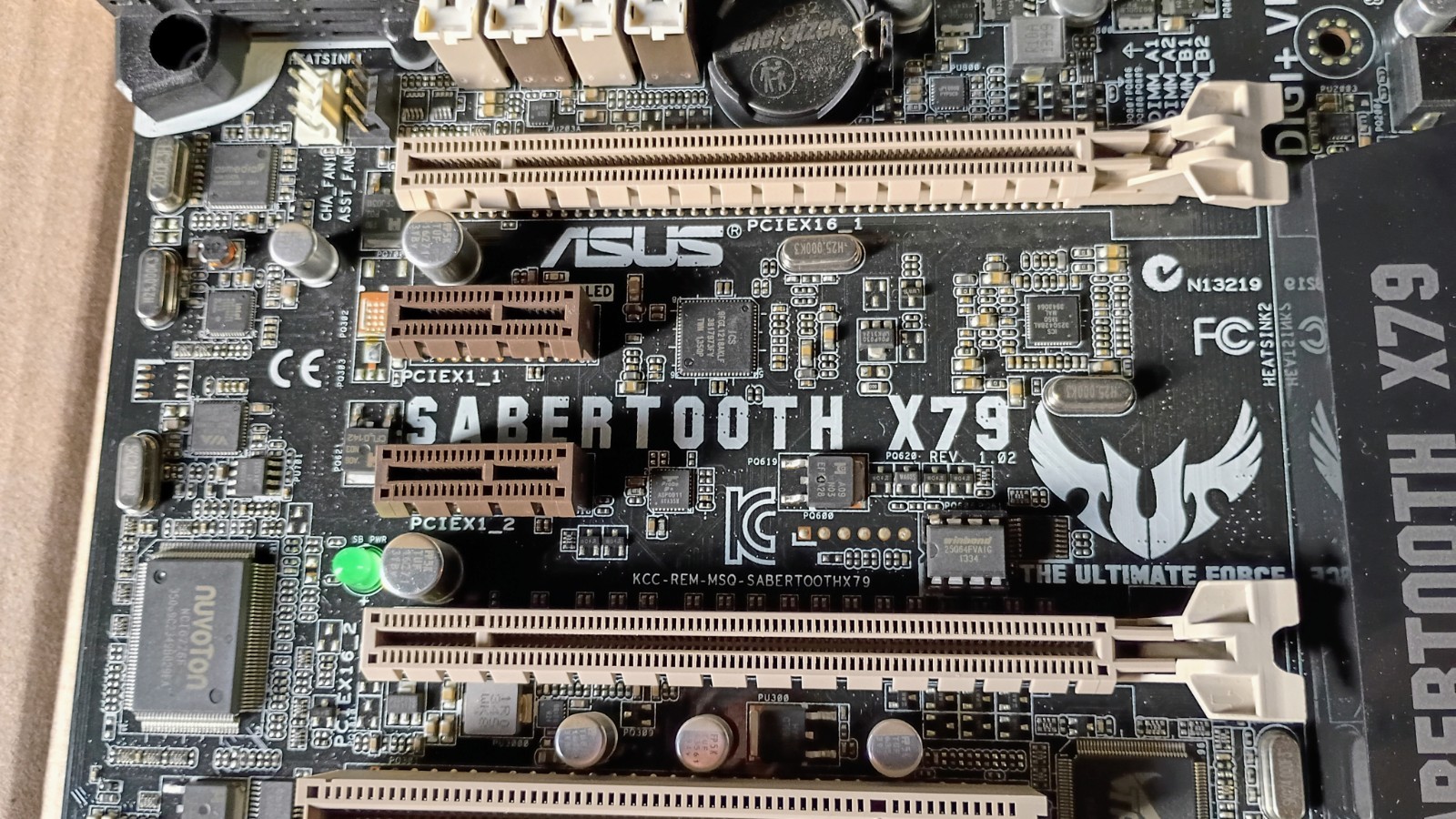 Motherboard - ASUS SABERTOOTH X79 ATX LGA 2011 DDR3 - AS IS, UNTESTED