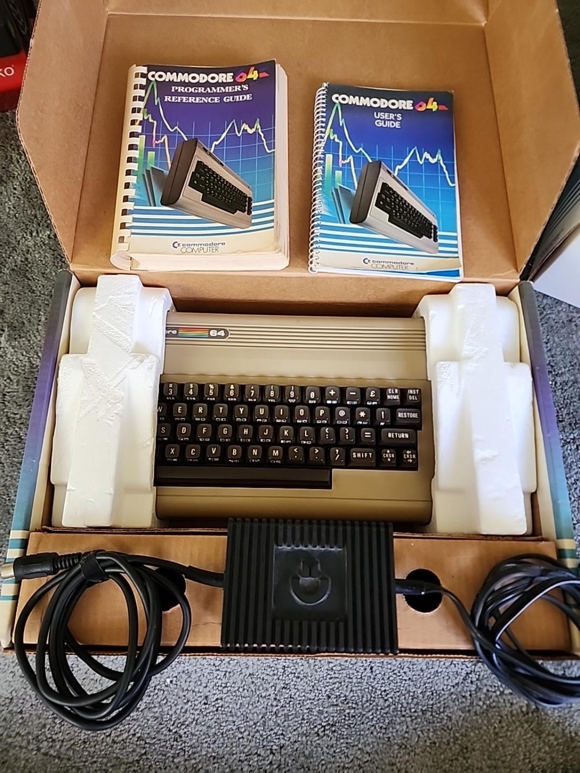 Commodore 64 Vintage Computer – Original Box – MATCHING SERIAL # – Untested