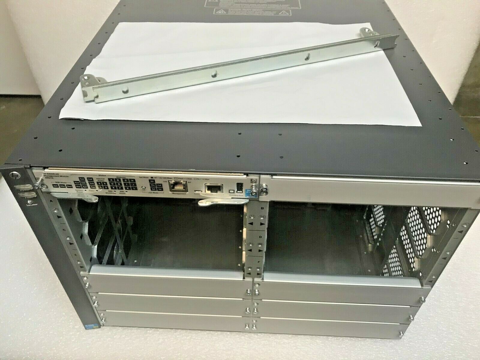J9822A HP HPE ARUBA 5412R ZL2 SWITCH with Rack-mouth  USED