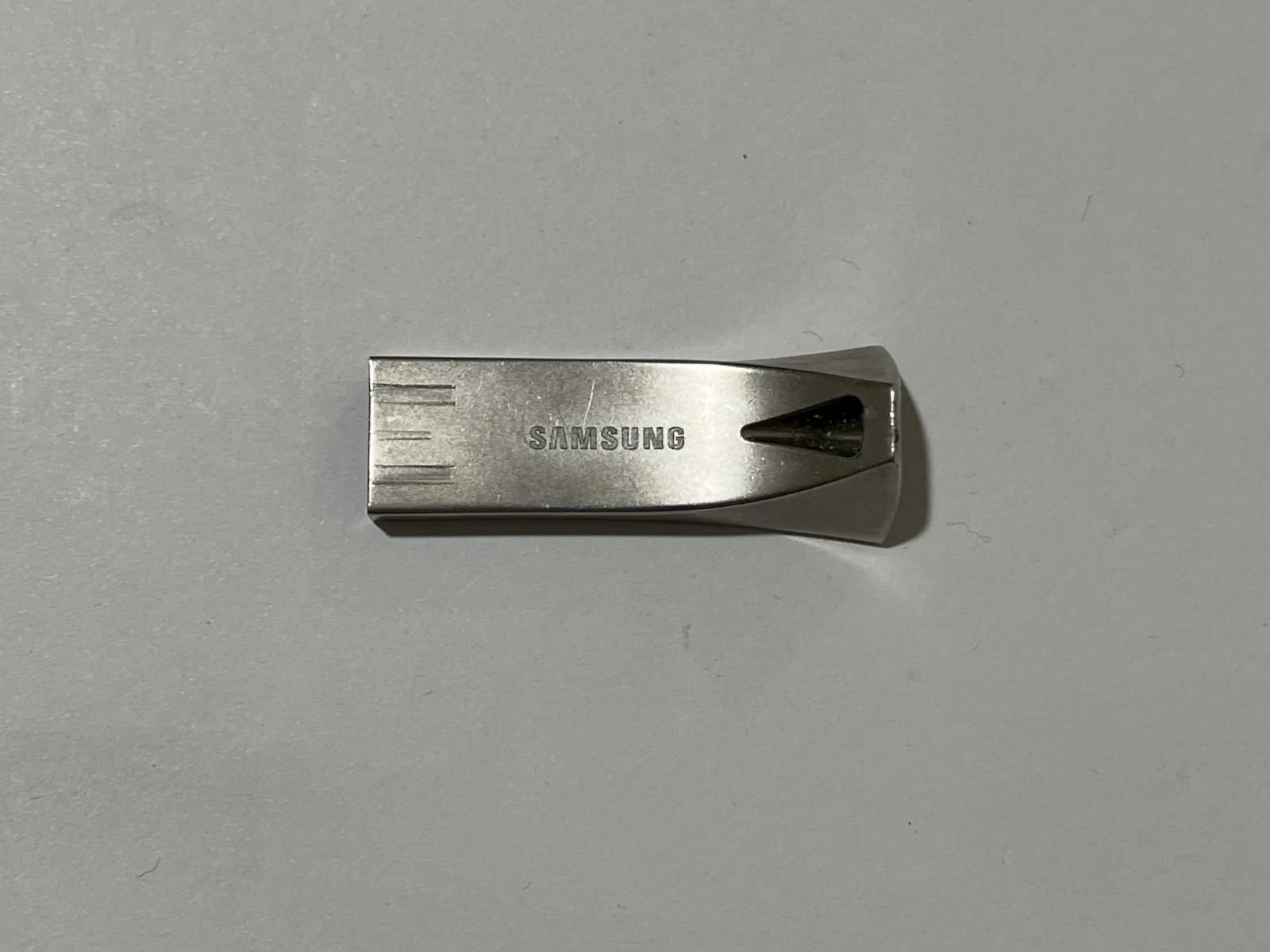 Samsung BAR Plus 128GB USB 3.1 Flash Drive Champagne Silver MUF-128BE3/AM