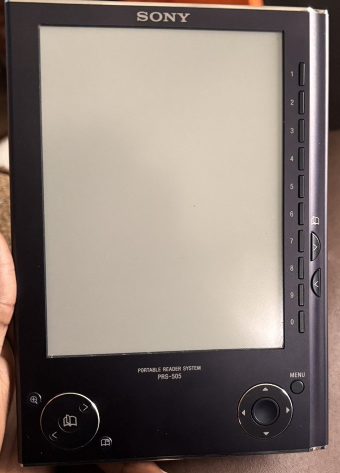 Sony PRS-505 Black, original working battery, sold as is