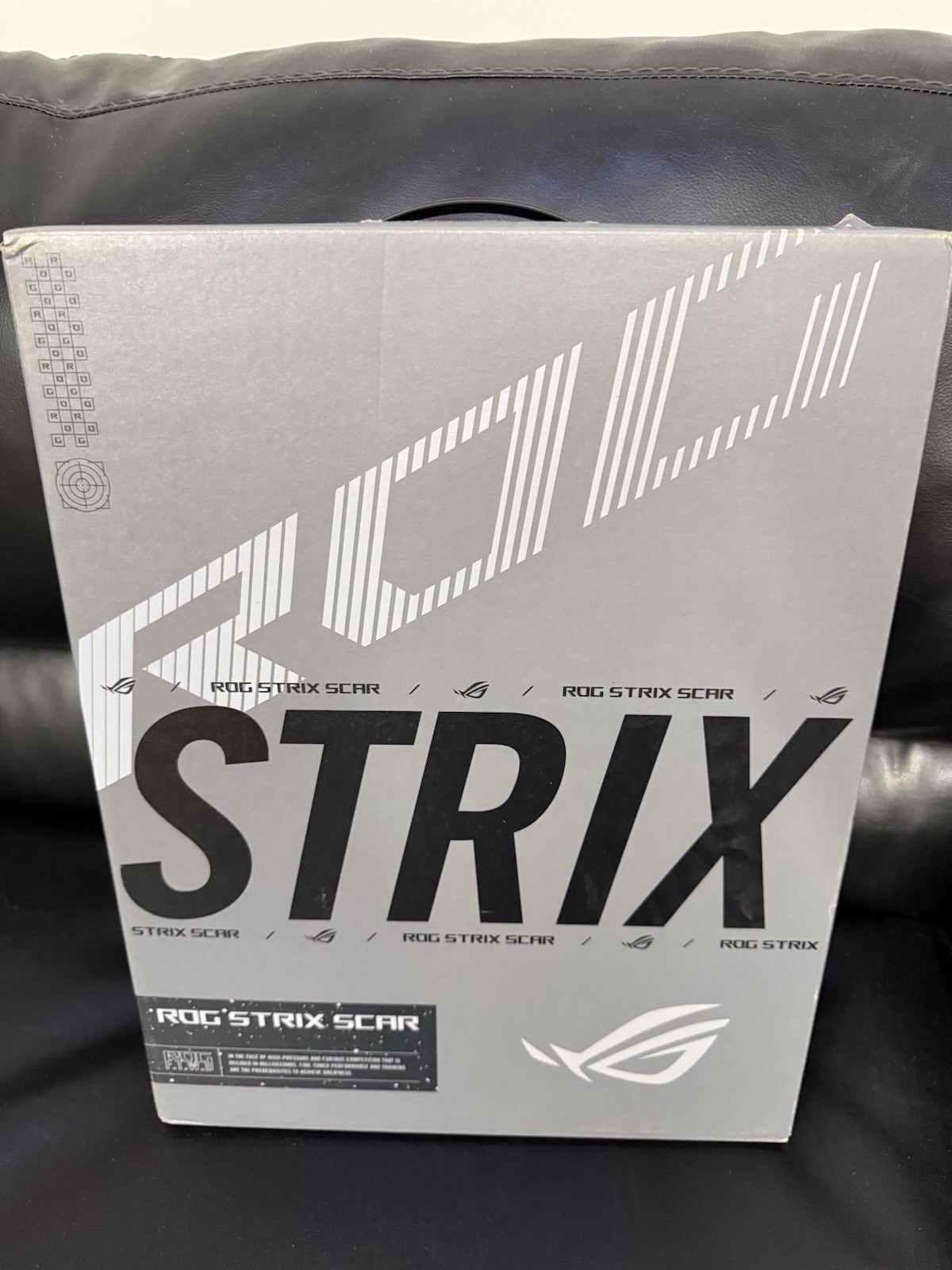 Asus ROG Strix Scar 18 G834J 240Hz QHD+ 2.2 GHz i9-14900HX 32GB 1TB SSD RTX 4080