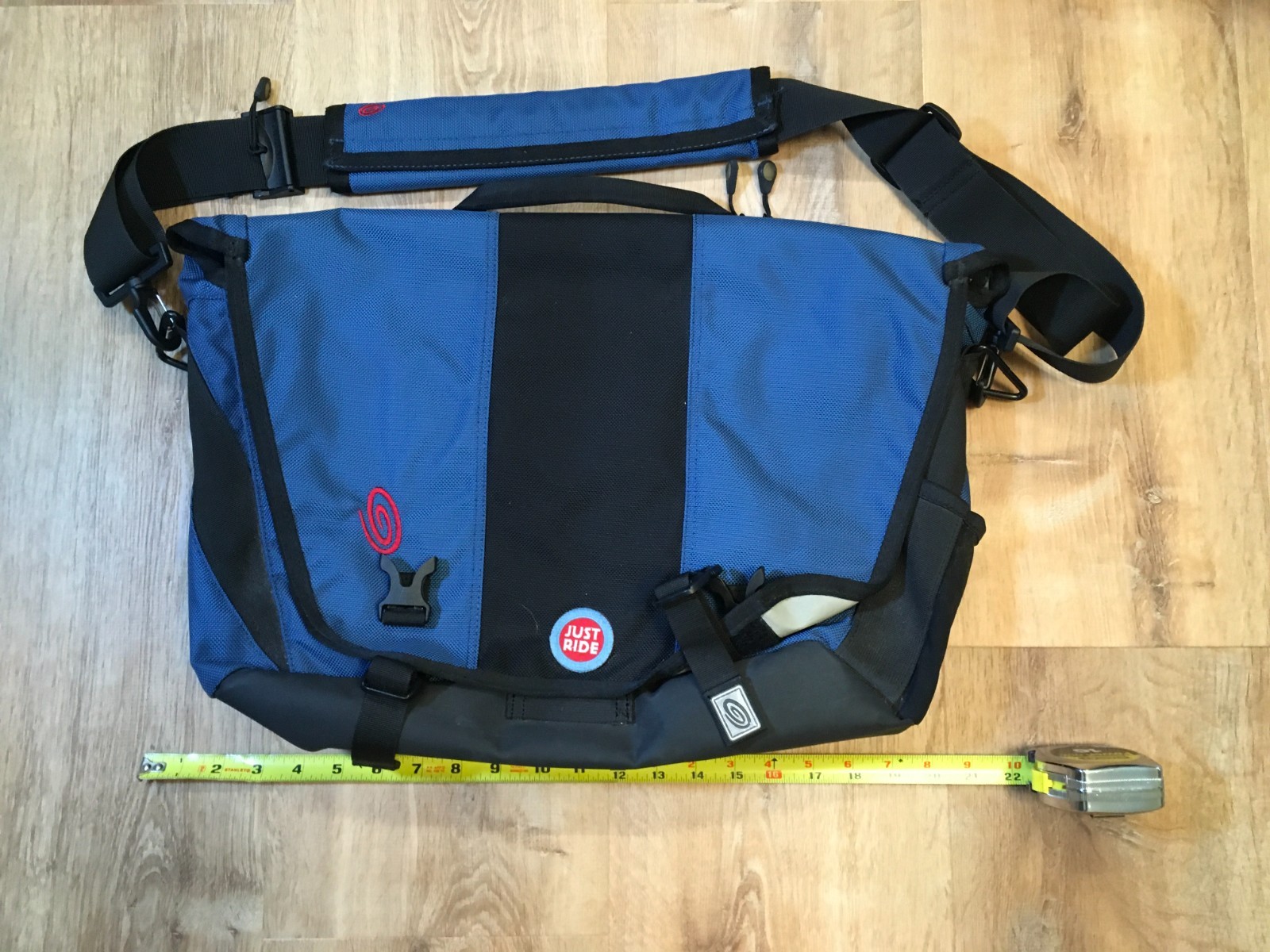 Timbuk2 Large messenger/travel bag - Padded Strap - Near-new condition