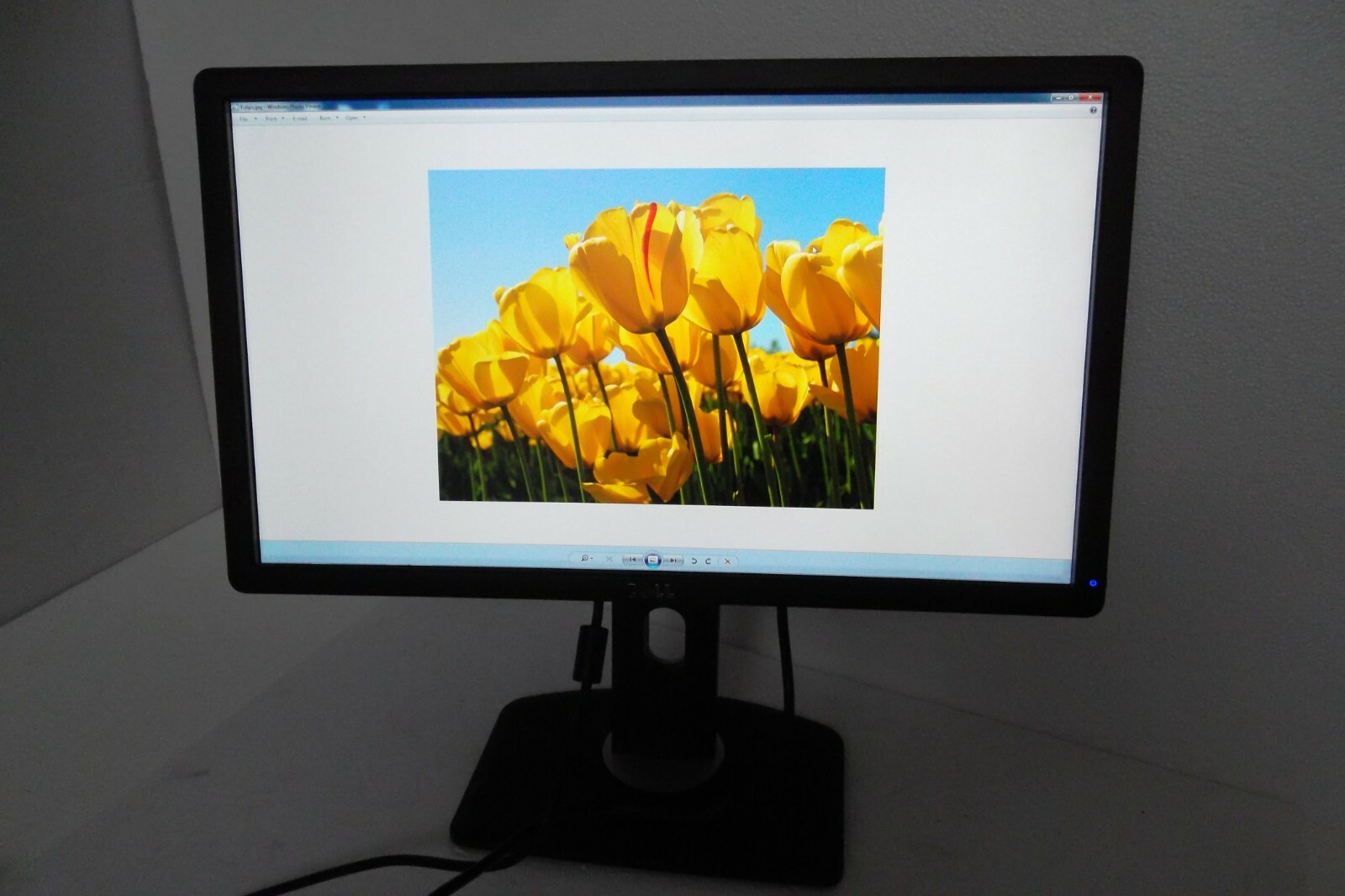 Dell U2212HM 22" LED Monitor w/4-Port USB VGA DVI FHD 1080p PF48H U2212HMc D4FKG