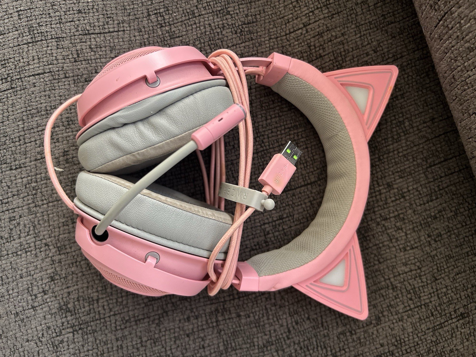 Razer Pink/Gray Wired Over-Ear Gaming Headset Cat Ears Boom Mic 3.5mm