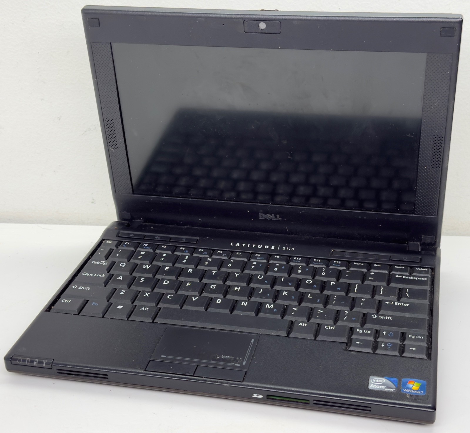 Vintage Dell Latitude 2110 10.1” Laptop Intel Atom Notebook READ NO POWER CORD