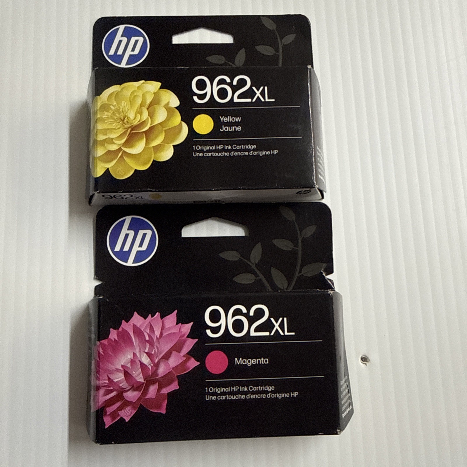 New HP 962XL Magenta and Yellow Ink Exp Date oct and july 2027 brand new