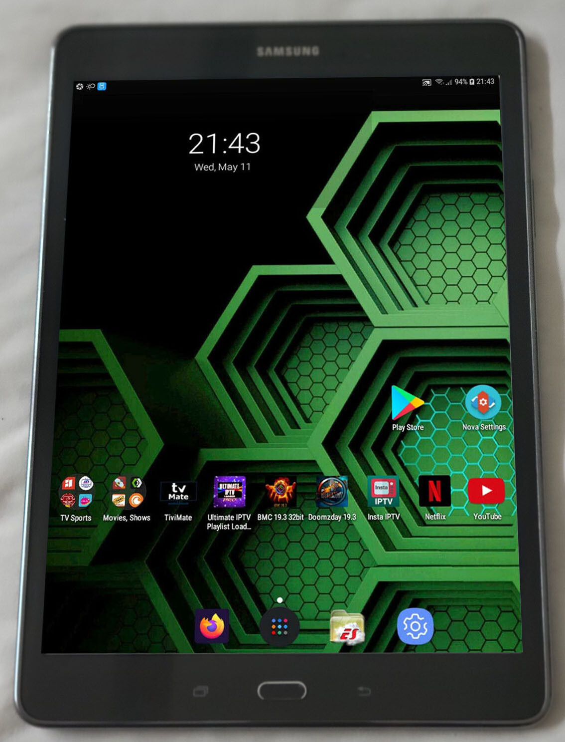 Rooted Samsung Tab SM-T550 Android OS 12 MOD MEDIA CENTER Please Read