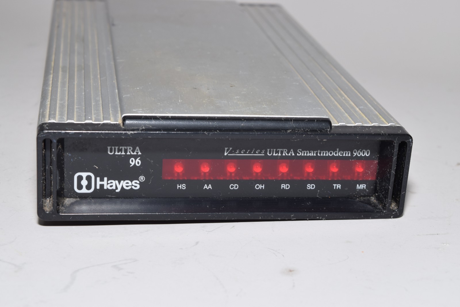Hayes V_Series ULTRA Smartmodem 9600 2000US with Serial Port Adapter 5685