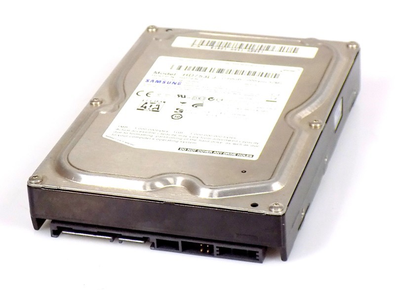 750GB Samsung Spinpoint F1 HD753LJ SATA 3.0Gbps 7200 3.5 inch HDD Hard Drive